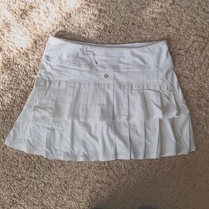 Lululemon Pace Setter White 6